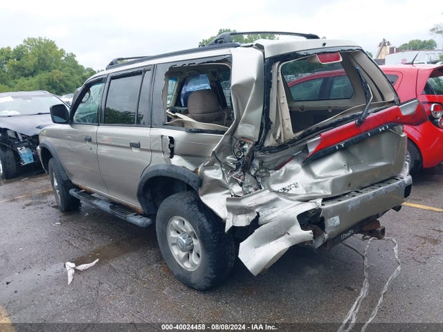 1999 MITSUBISHI MONTERO SPORT JA4LS31H1XP039219 Photo 2