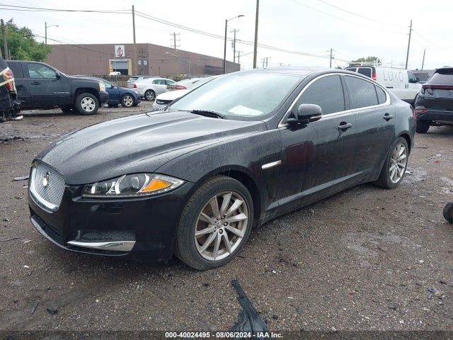 2013 JAGUAR XF SAJWA0ES8DPS65216 Photo 1