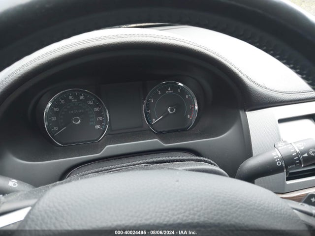 2013 JAGUAR XF SAJWA0ES8DPS65216 Photo 6