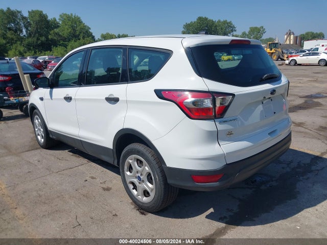 Ford ESCAPE S 2018 1FMCU0F73JUA36521 Image 3