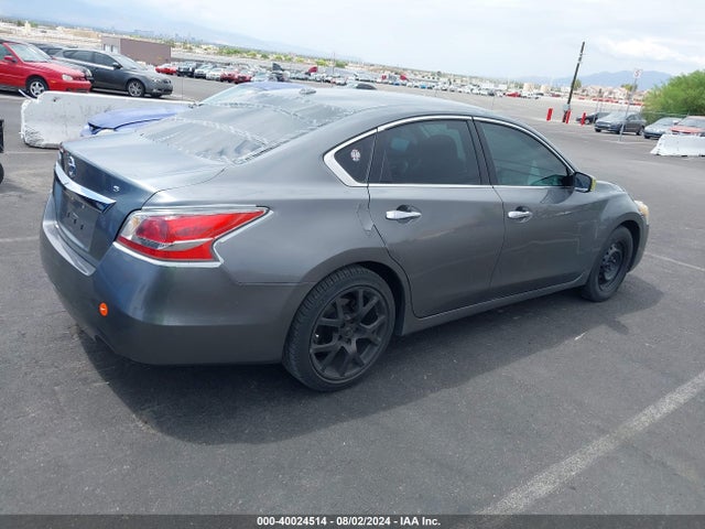 Nissan Altima 2.5 S 2015 1N4AL3AP0FN354711 Image 4