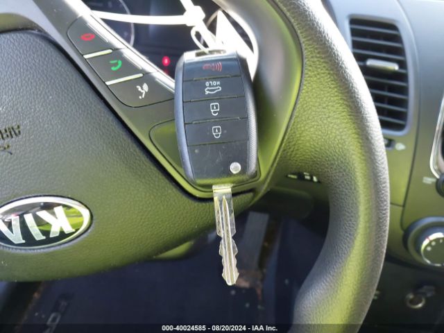 3KPFK4A78HE055421 KIA FORTE LX