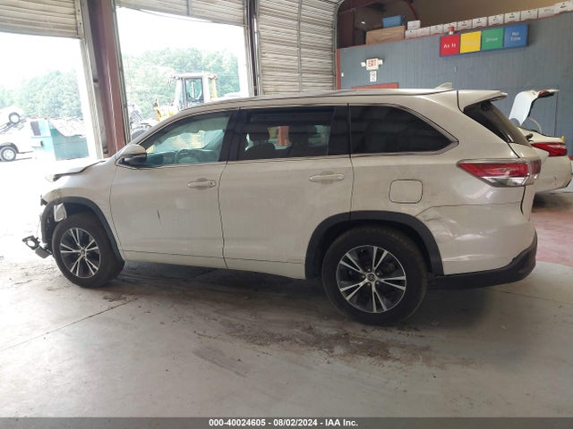 Toyota Highlander Xle V6 2016 5TDKKRFH9GS144898 Image 13