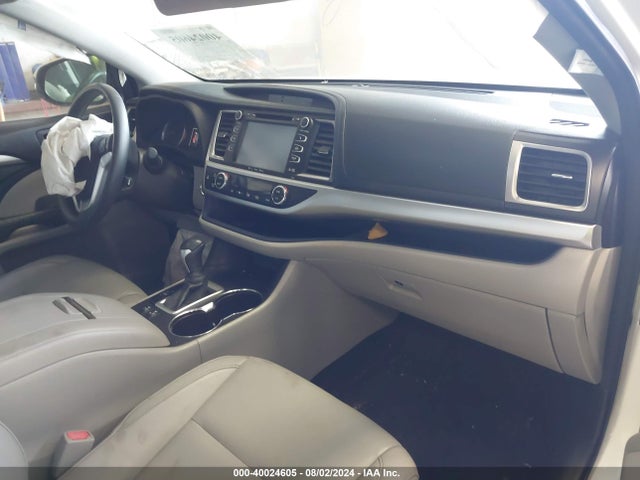 Toyota Highlander Xle V6 2016 5TDKKRFH9GS144898 Image 5