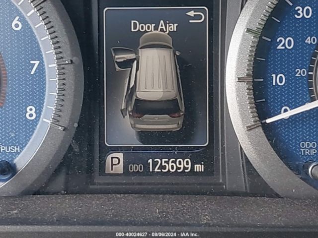 5TDYK3DC9FS682594 Toyota Sienna Xle 8 Passenger