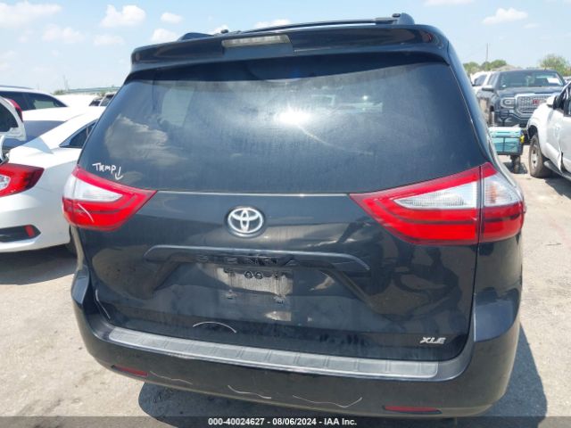 5TDYK3DC9FS682594 Toyota Sienna Xle 8 Passenger