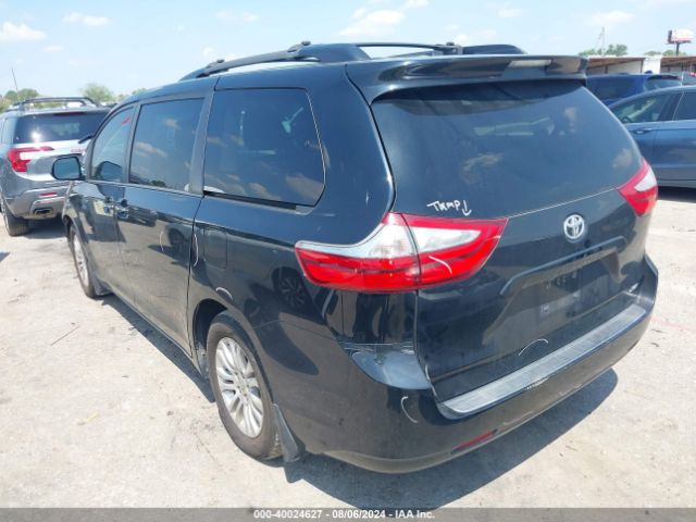 5TDYK3DC9FS682594 Toyota Sienna Xle 8 Passenger