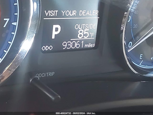 Toyota COROLLA LE 2018 5YFBURHE0JP837565 Image 16