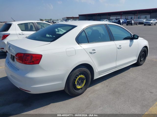 3VW2K7AJXEM227376 Volkswagen Jetta 2.0l S
