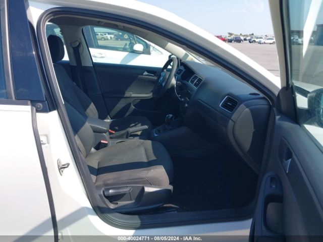 3VW2K7AJXEM227376 Volkswagen Jetta 2.0l S