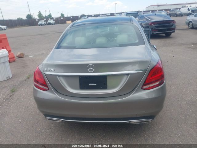 W1KWF8DBXLR598929 Mercedes-Benz C 300