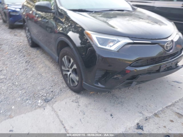 Toyota RAV4 LE 2017 2T3BFREV1HW553294 Image 16