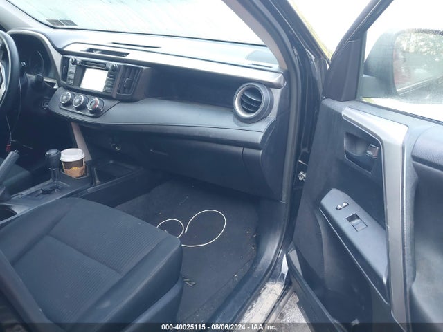 Toyota RAV4 LE 2017 2T3BFREV1HW553294 Image 5