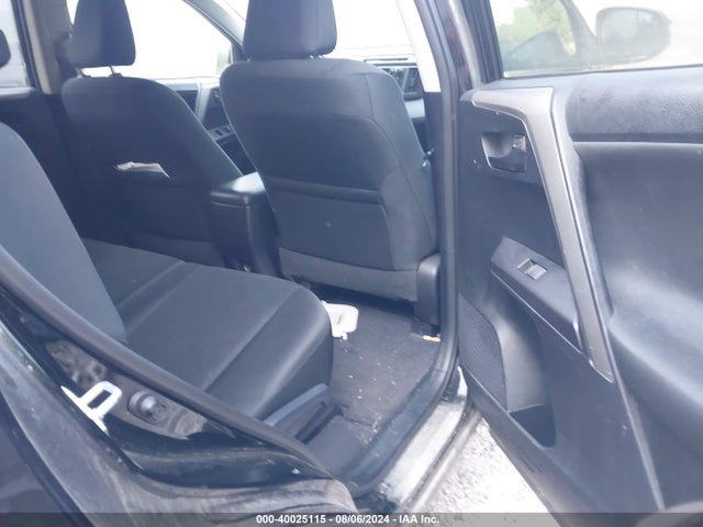 Toyota RAV4 LE 2017 2T3BFREV1HW553294 Image 8