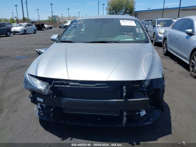 5NPLM4AG6NH083030 Hyundai ELANTRA SEL