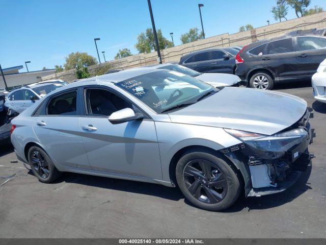 5NPLM4AG6NH083030 Hyundai ELANTRA SEL