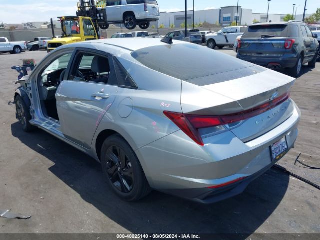 5NPLM4AG6NH083030 Hyundai ELANTRA SEL