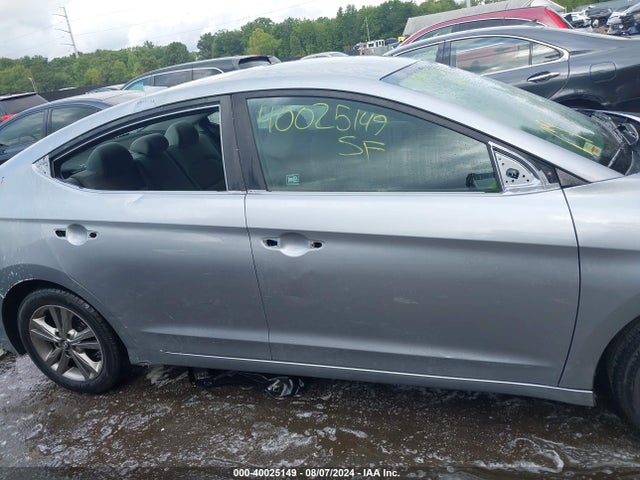 Hyundai ELANTRA SE 2017 5NPD84LFXHH018862 Image 13