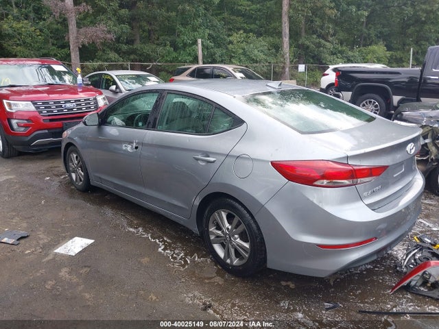 Hyundai ELANTRA SE 2017 5NPD84LFXHH018862 Image 3