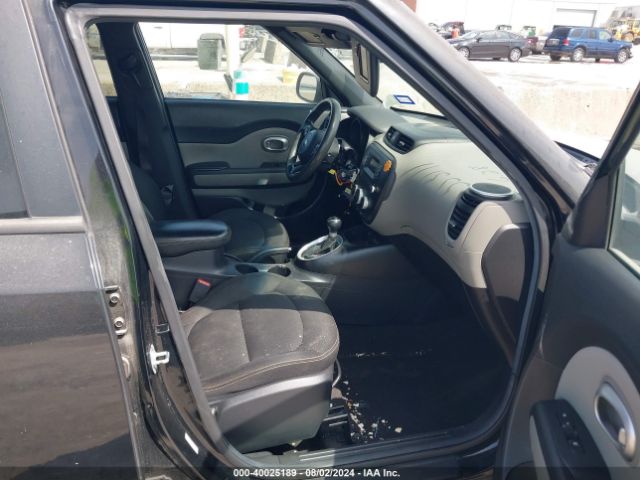 KNDJP3A53F7184054 KIA SOUL +