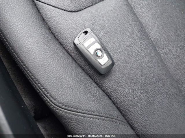 WBA8E5G59JNV03031 BMW 320i Xdrive