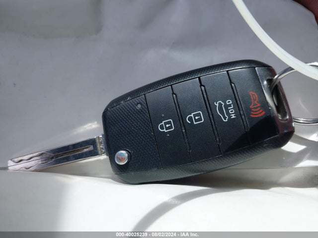 KIA Optima Lx 2015 5XXGM4A70FG371320 Image 11