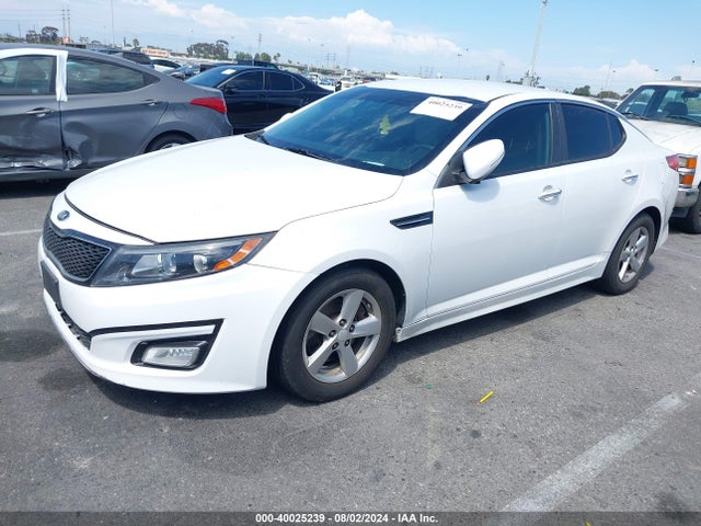 KIA Optima Lx 2015 5XXGM4A70FG371320 Image 2