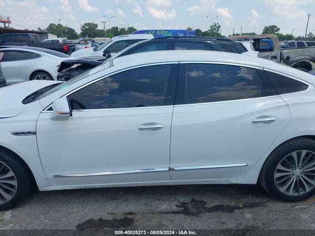 1G4ZP5SSXJU130792 Buick Lacrosse Essence