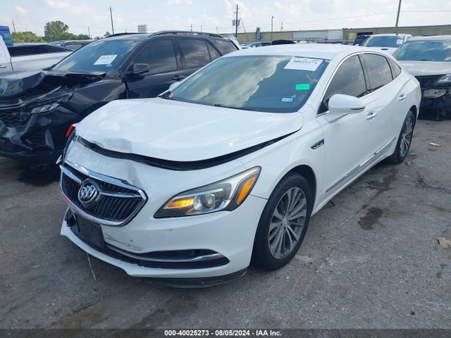 1G4ZP5SSXJU130792 Buick Lacrosse Essence