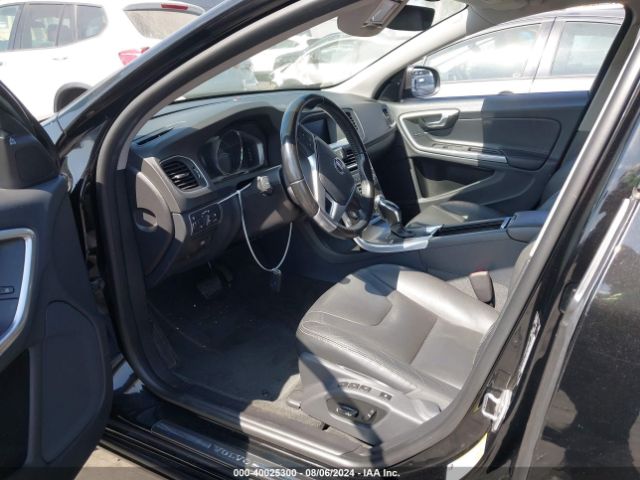 YV140MFK5F2366349 Volvo S60 T5 Premier