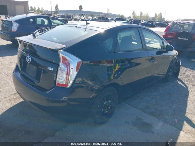 Продаж на аукціоні авто 2013 Toyota Prius Two, vin: JTDKN3DU7D5635489, номер лоту: 40025348