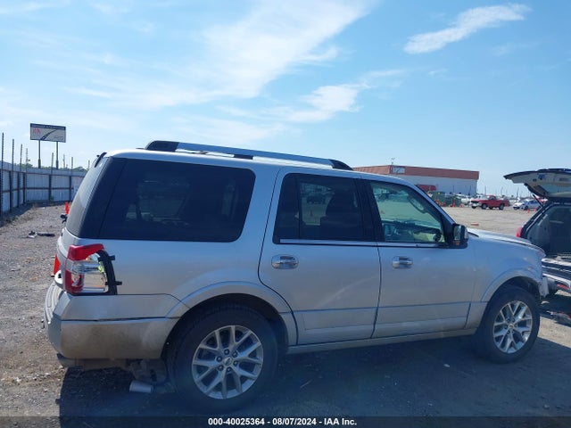 Ford Expedition Limited 2017 1FMJU2AT9HEA42223 Image 14