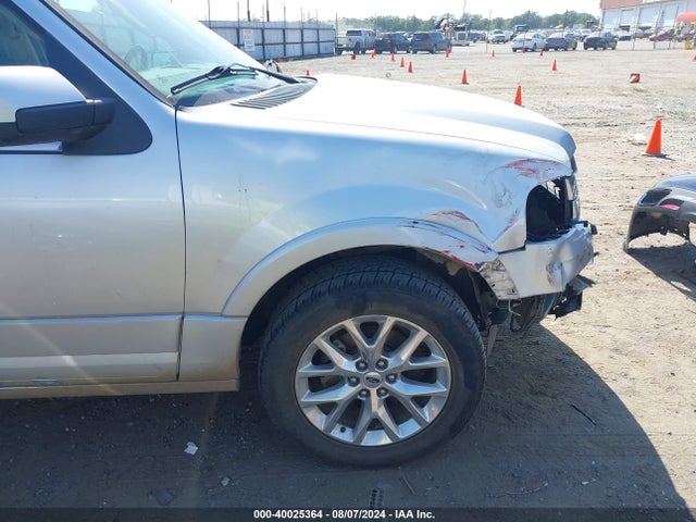 Ford Expedition Limited 2017 1FMJU2AT9HEA42223 Image 18