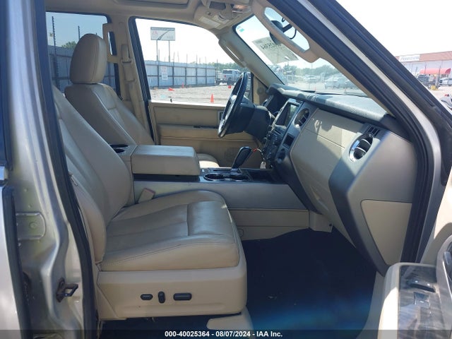 Ford Expedition Limited 2017 1FMJU2AT9HEA42223 Image 5
