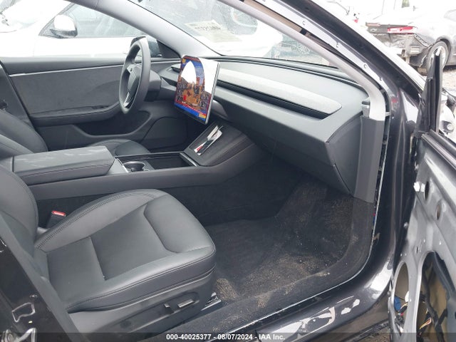 2024 TESLA MODEL 3 5YJ3E1EA3RF734779 Photo 4