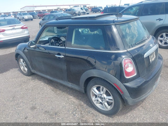 2013 MINI HARDTOP WMWSU3C50DT685852 Photo 2