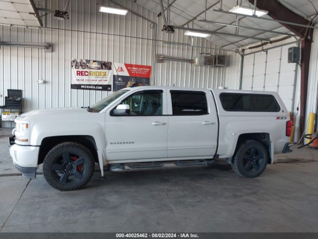 3GCUKREC9JG213965 Chevrolet Silverado 1500 2lt