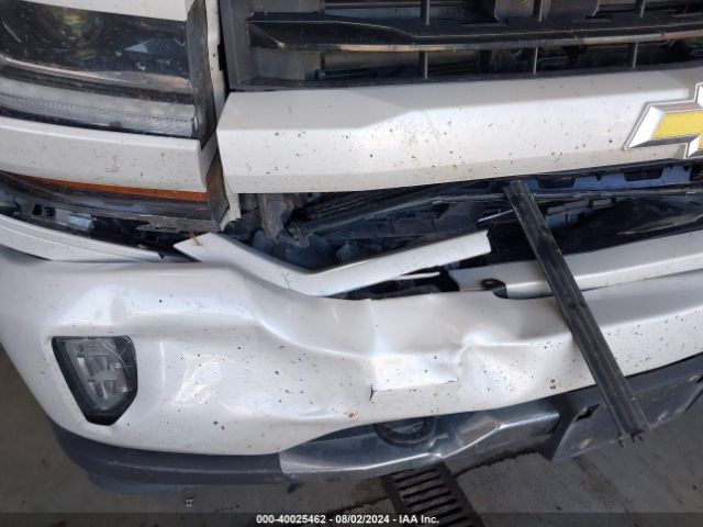 3GCUKREC9JG213965 Chevrolet Silverado 1500 2lt