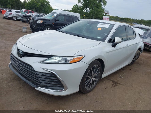 Toyota CAMRY XLE 2022 4T1F11AK3NU035625 Image 2