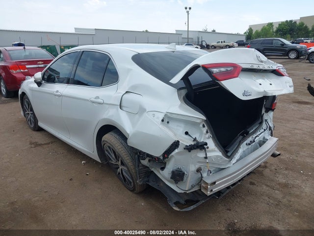 Toyota CAMRY XLE 2022 4T1F11AK3NU035625 Image 3