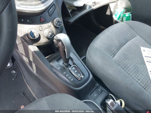 1G1JG6SB2K4136832 Chevrolet Sonic Lt Auto