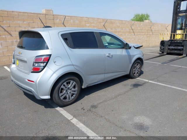 1G1JG6SB2K4136832 Chevrolet Sonic Lt Auto