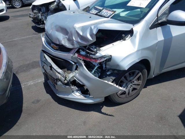 1G1JG6SB2K4136832 Chevrolet Sonic Lt Auto