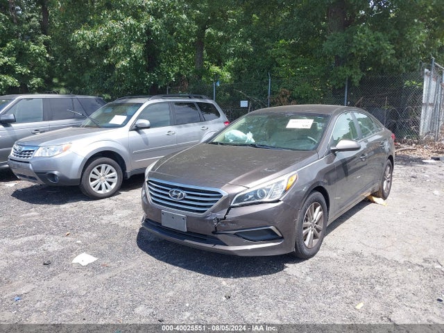 Hyundai SONATA SE 2016 5NPE24AF6GH284497 Image 2