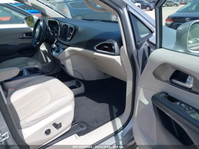2C4RC1L77MR594045 Chrysler Pacifica Hybrid Touring L