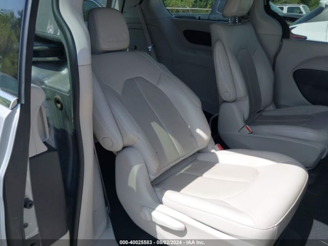 2C4RC1L77MR594045 Chrysler Pacifica Hybrid Touring L