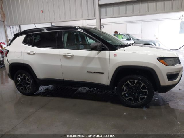 3C4NJDDB8KT601944 Jeep Compass Trailhawk 4x4
