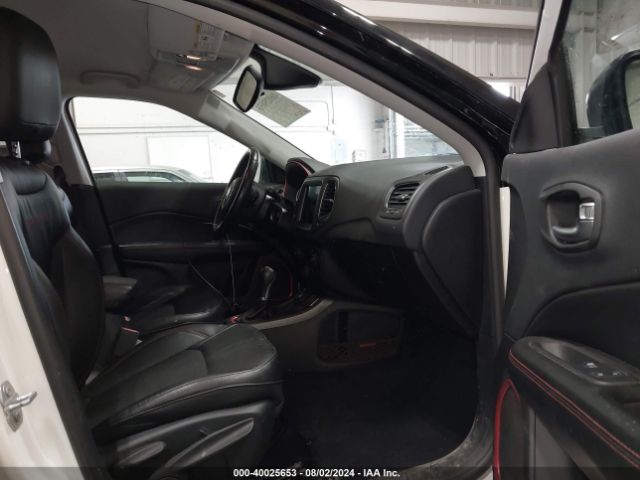 3C4NJDDB8KT601944 Jeep Compass Trailhawk 4x4