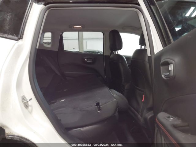 3C4NJDDB8KT601944 Jeep Compass Trailhawk 4x4