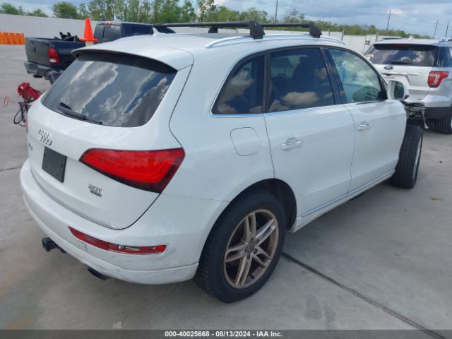 WA1LFAFP3FA094135 Audi Q5 2.0t Premium